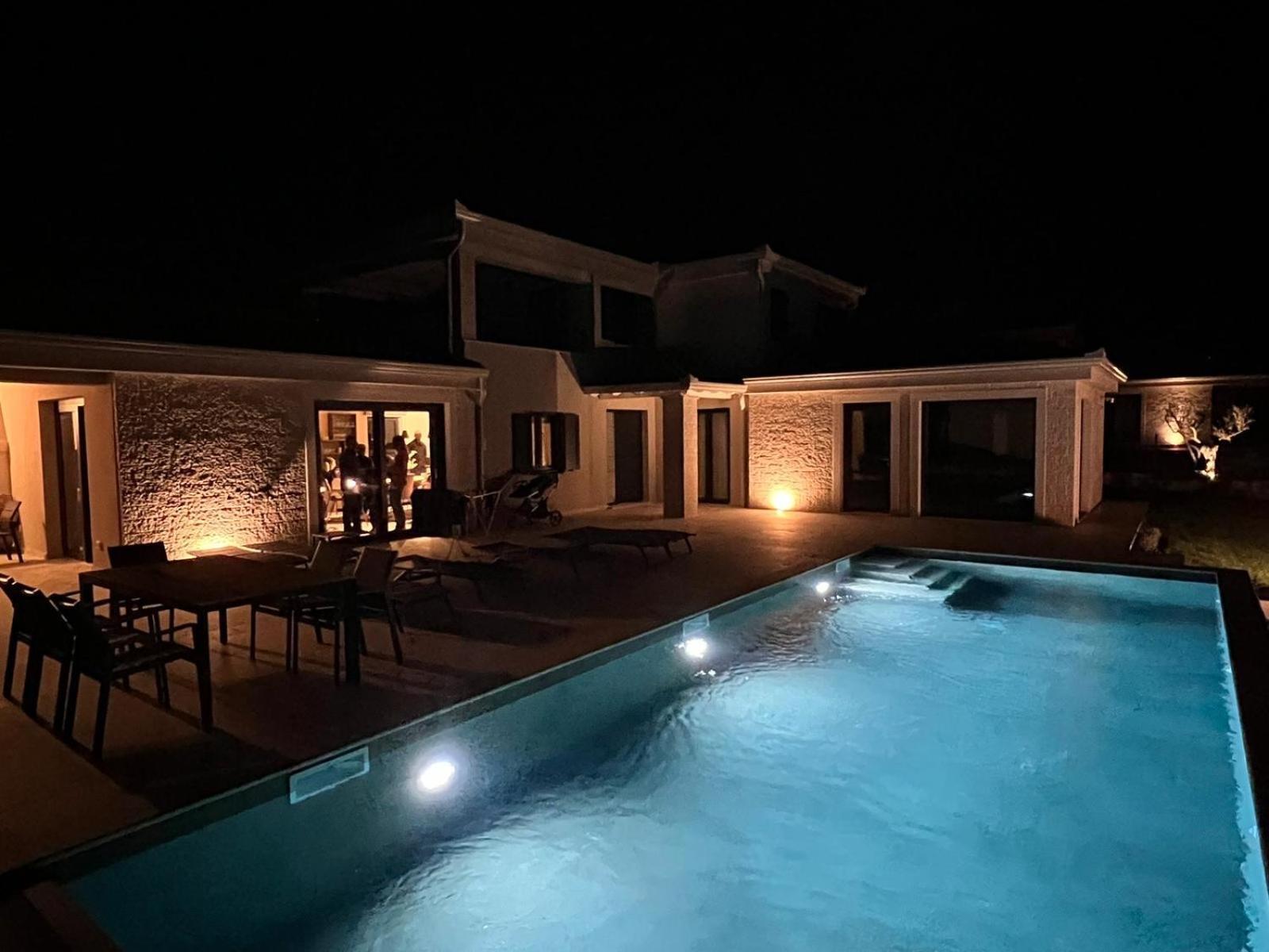 Villa Maslinik Kastelir Luaran gambar